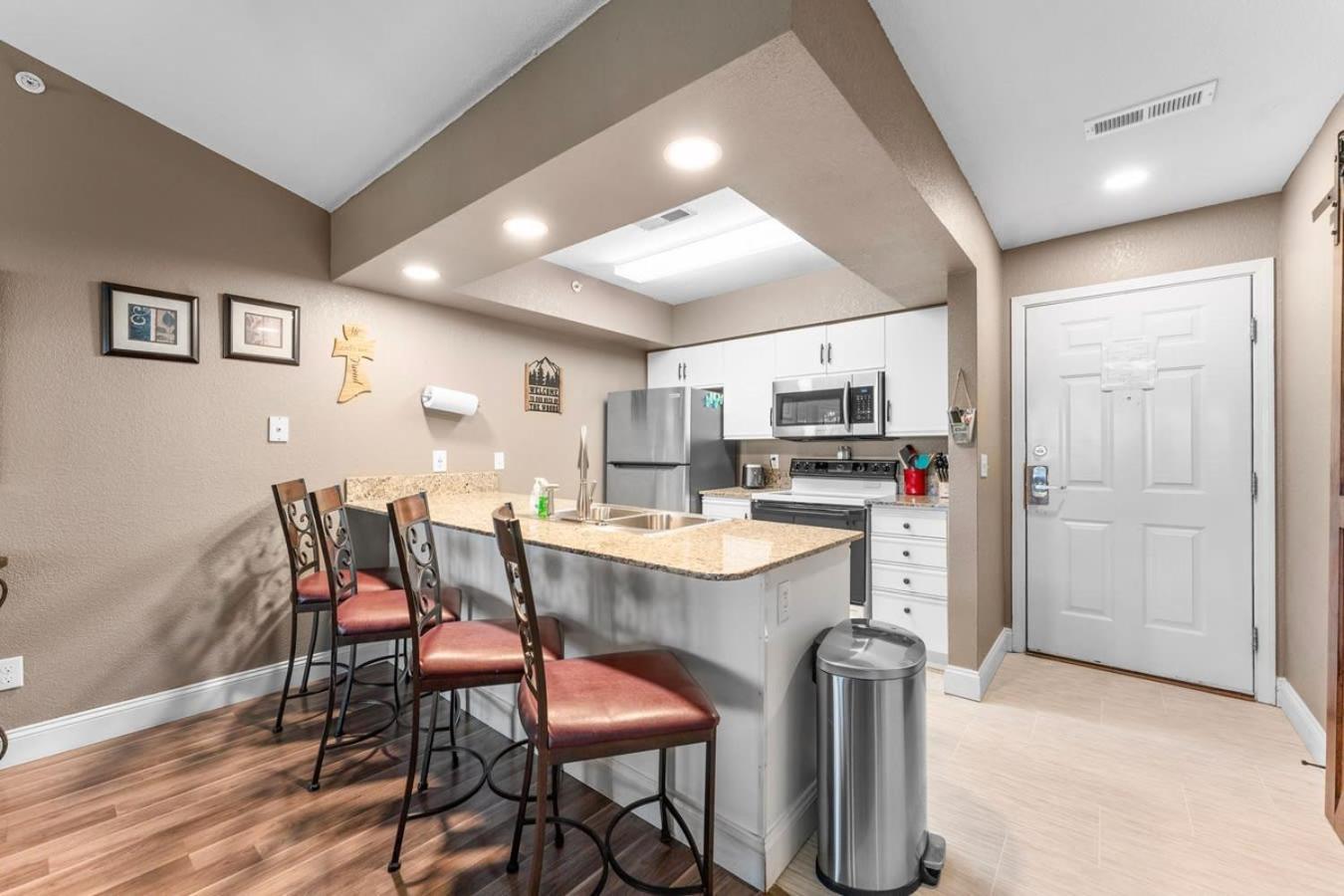 Penthouse Thousand Hills Golf Front Condo With Pool Close To 76 And Sleeps 8 Branson Buitenkant foto
