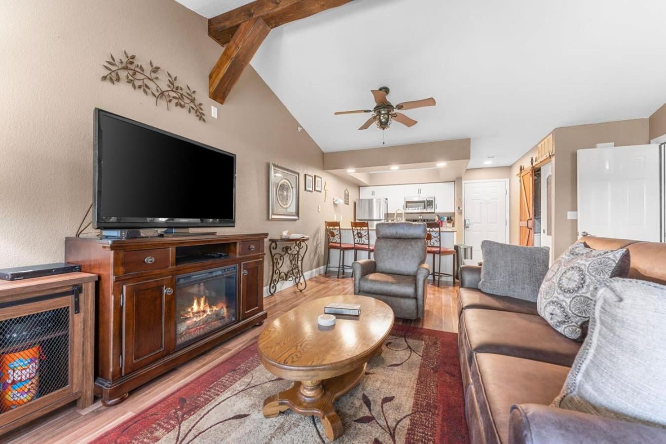 Penthouse Thousand Hills Golf Front Condo With Pool Close To 76 And Sleeps 8 Branson Buitenkant foto