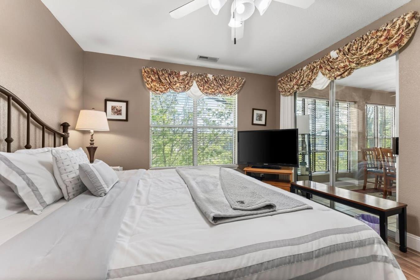 Penthouse Thousand Hills Golf Front Condo With Pool Close To 76 And Sleeps 8 Branson Buitenkant foto